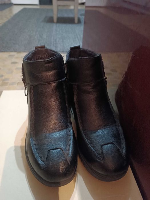 Ботинки девочке 9-10 лет