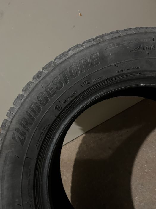 Зимни гуми Bridgestone 195/65/15-4 броя
