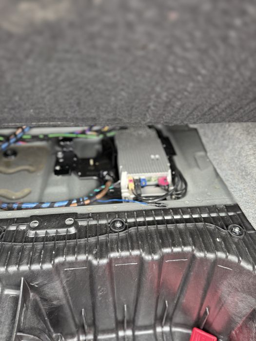 Navigatie cic mare bmw e90 e91 e92 e93 combox bmw e90 e60 e87 e92 e84