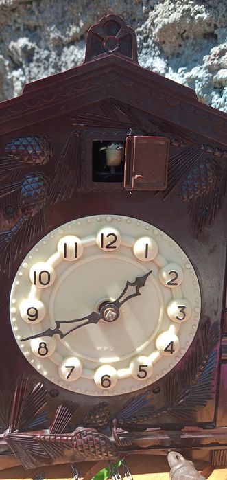 Ретро стенен часовник, телефон,ютия