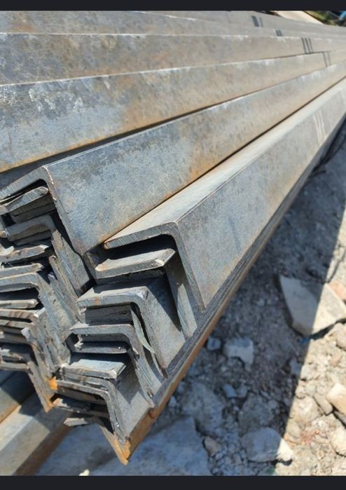 Метал Угалок уголник