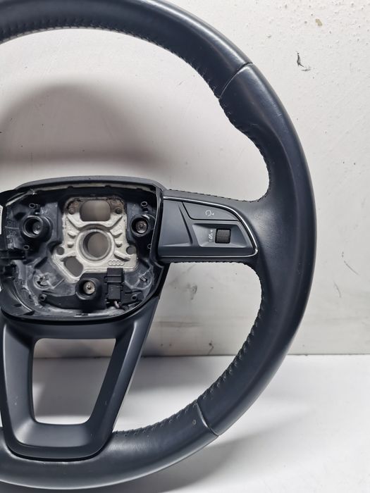 Volan sport Audi A4 B9 A5 Q5 îmbracat în piele cu comenzi
