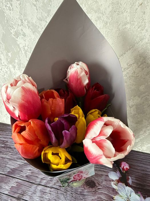 Букет из тюлпанов
