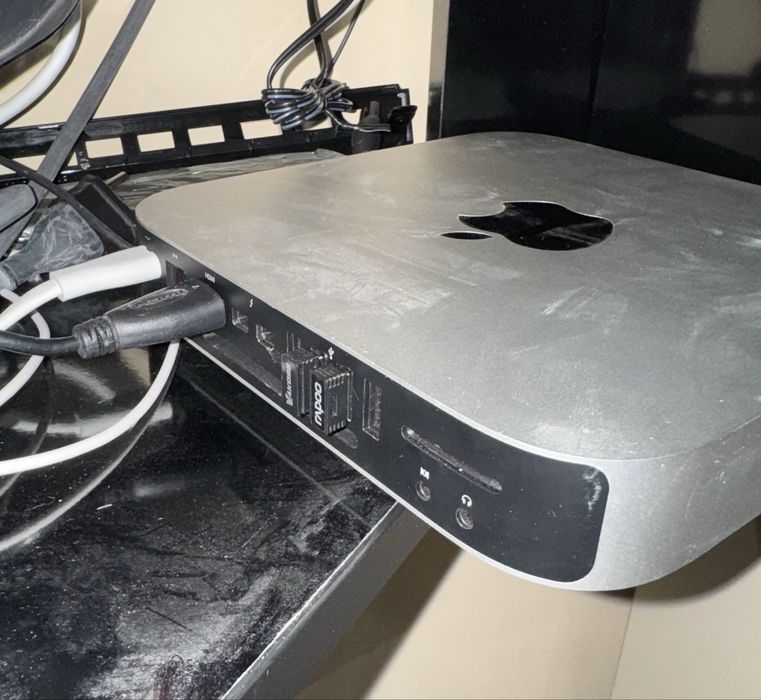 Mac mini Late 2014 i5 + 240GB SSD