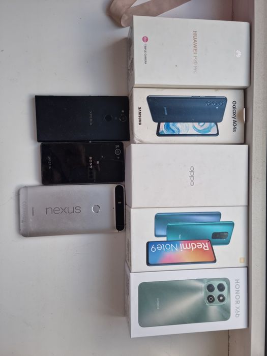 Продам телефоны (нерабочие)