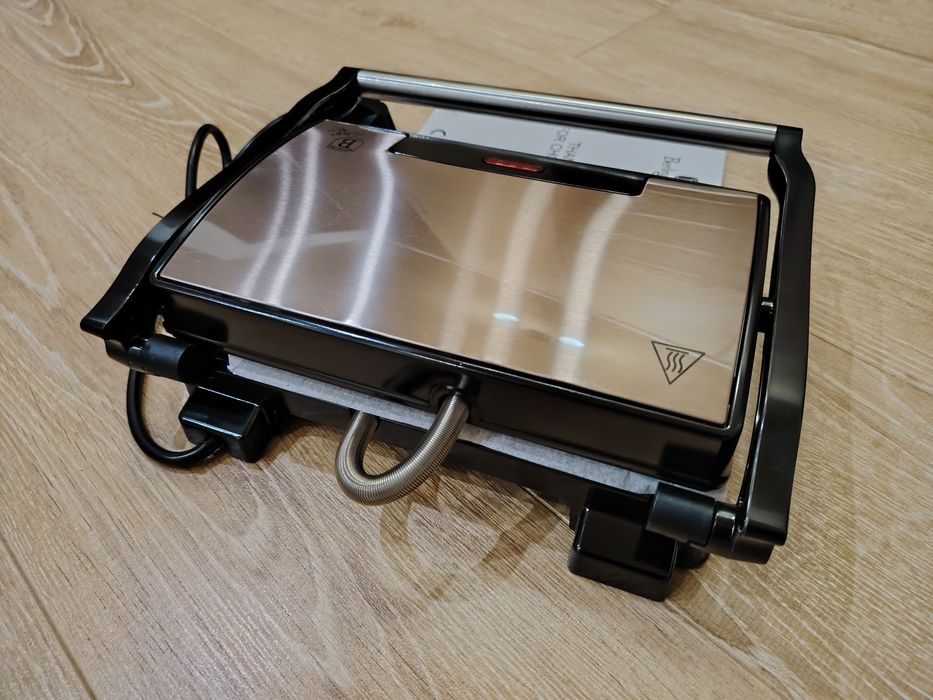 Grill electric Sandwich Maker  nou sigilat