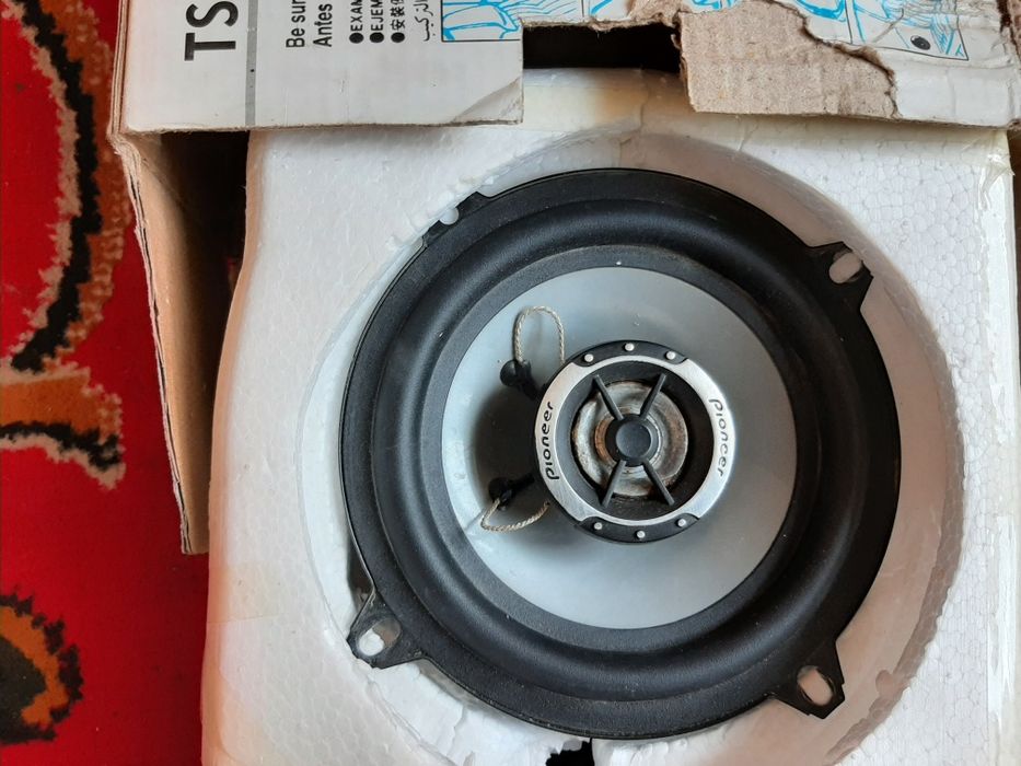 Динамик сотилади