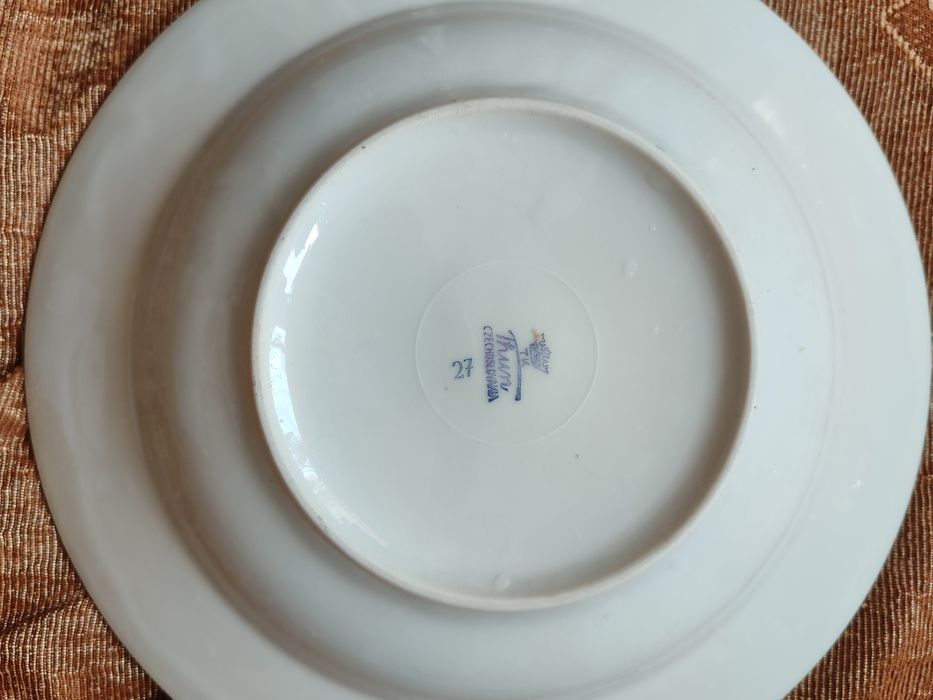 Тарелки суповые, чешские