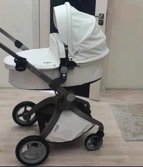 Коляска HOT MOM Белый
