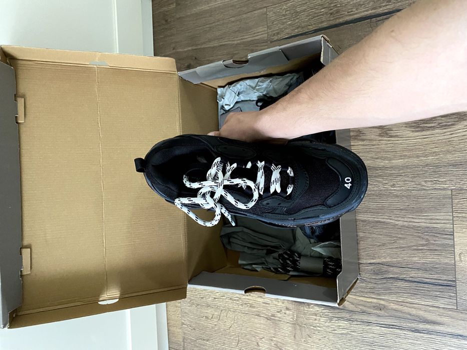 Balenciaga Triple S 40 Autentici