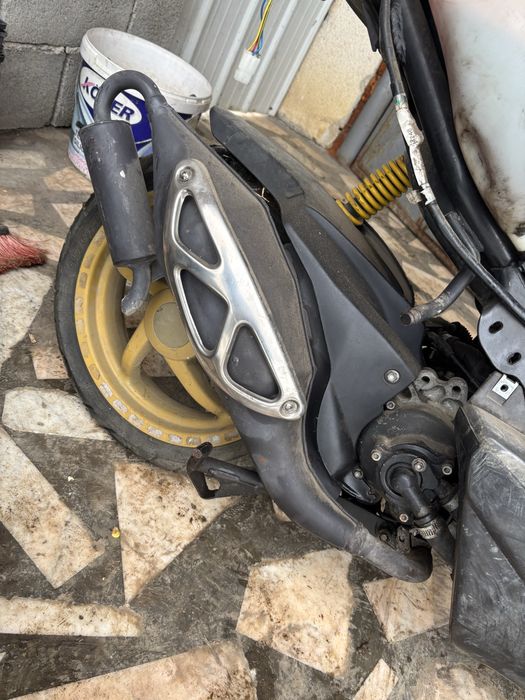 Vand aprilia sr 50 ditech ( pe injectie)