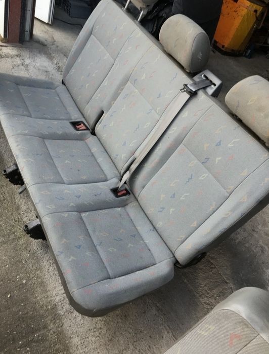 Vând bancheta  de T5