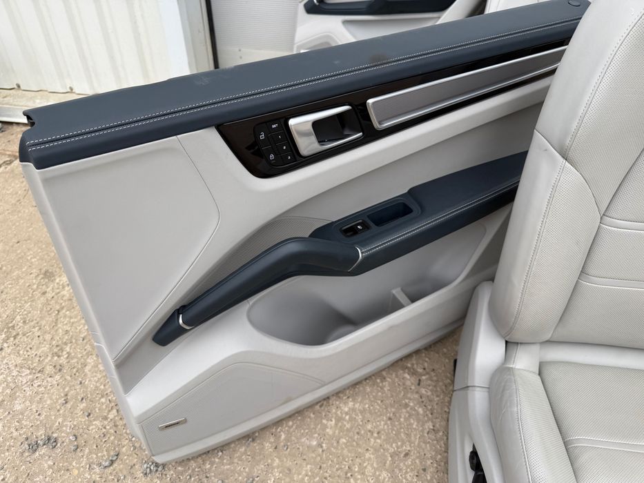 Interior complet Porsche Cayenne 9Y incalzit + ventilat