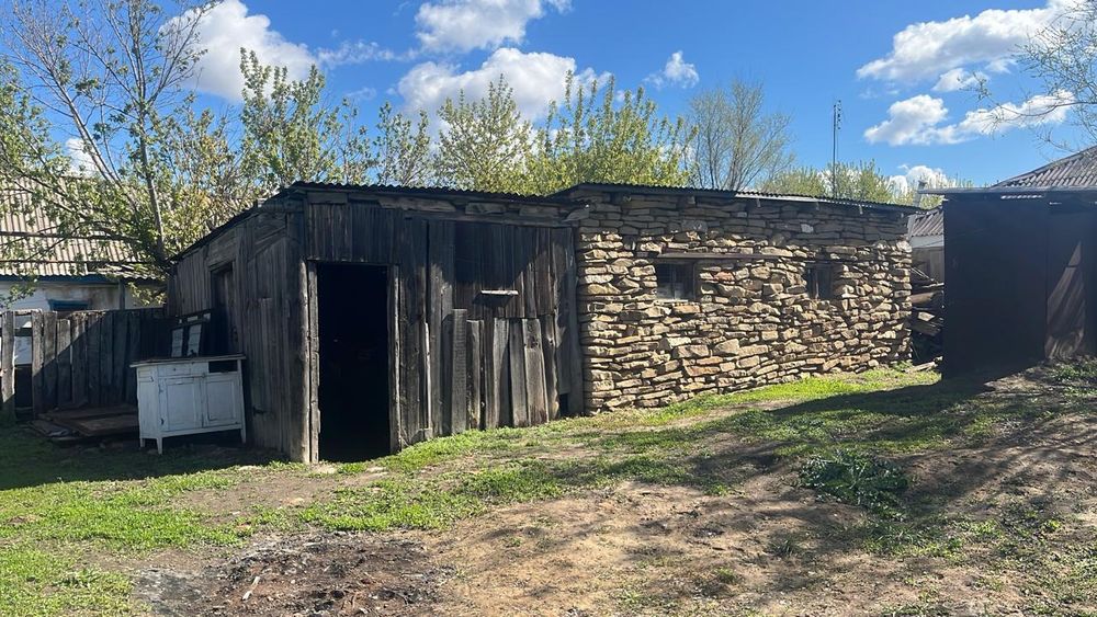 Петропавл ауылында Муканова 42.