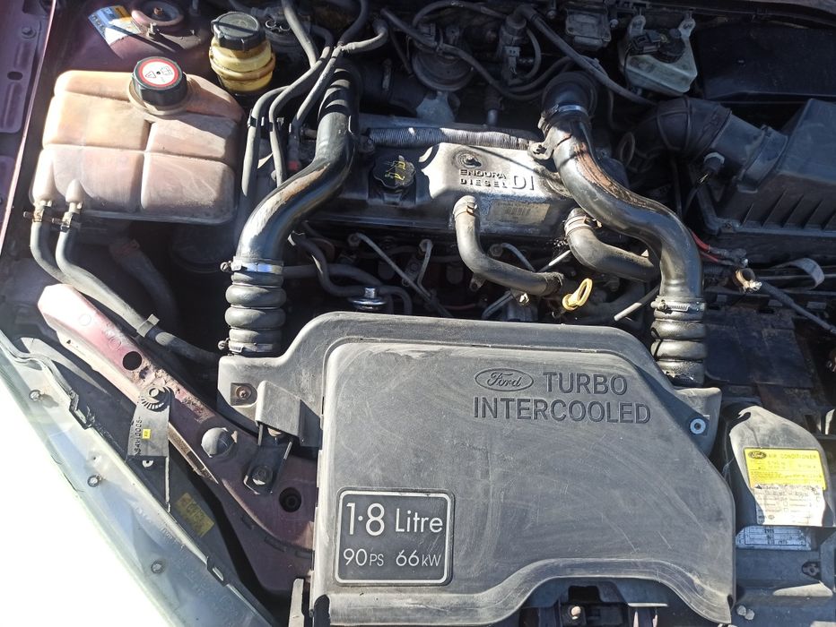 FORD Focus 2001 — imagine 4
