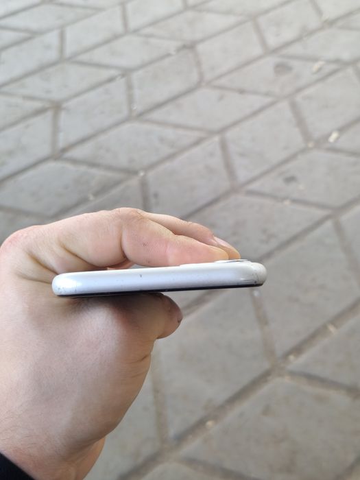 Обменяю айфон 11