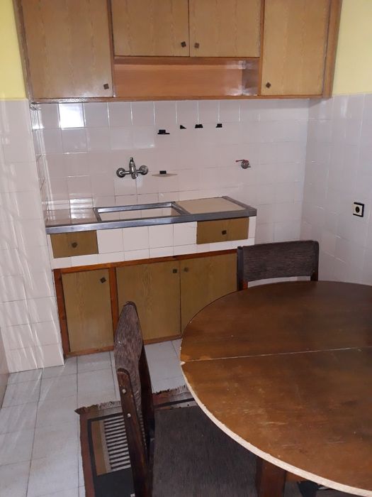 Дава се под наем Етаж от къща в Шумен, 5-ти полк - 130 кв.м за 229.5 € - Снимка #3