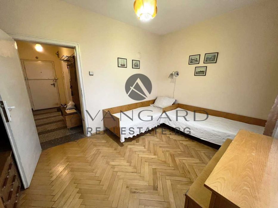 Продава се Тристаен апартамент в Пловдив, Христо Смирненски - 82 кв.м за 1708 €/кв.м - Снимка #7