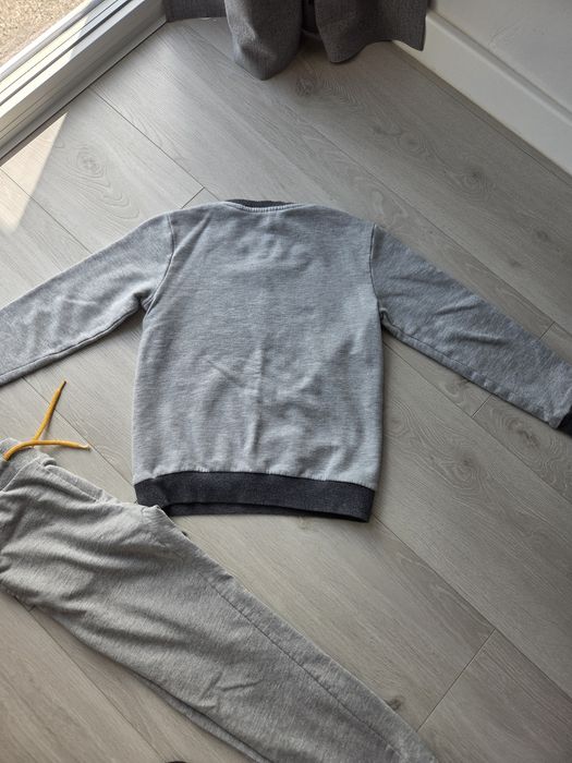Set Adidas gri mărimea 140 – hanorac + pantaloni bumbac, sport & școală