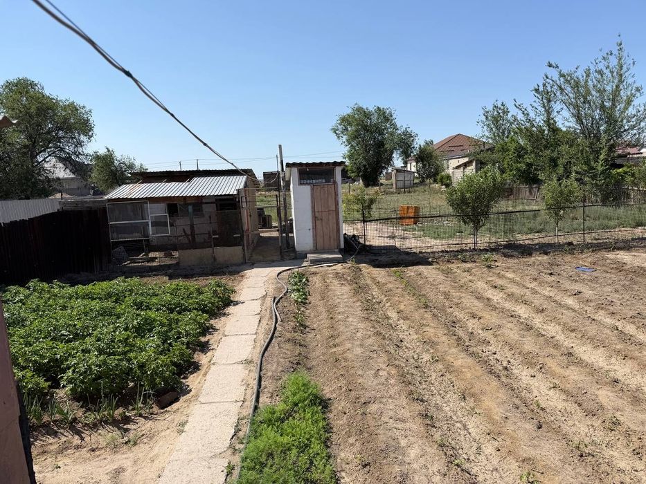 Үй сатылады. Продам дом.