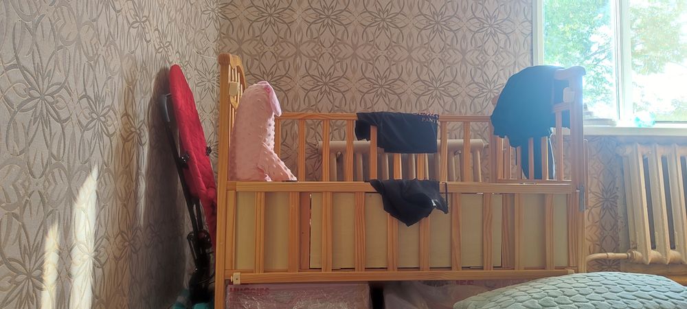 Детская кроватка