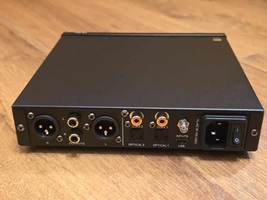 SMSL RAW-MDA1 - DAC de birou și amplificator pentru căști