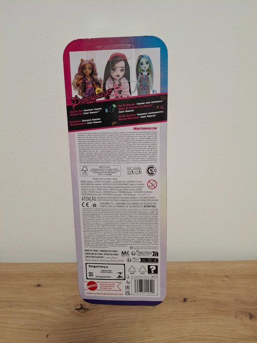 Vand papusa originala Monster High -Draculaura