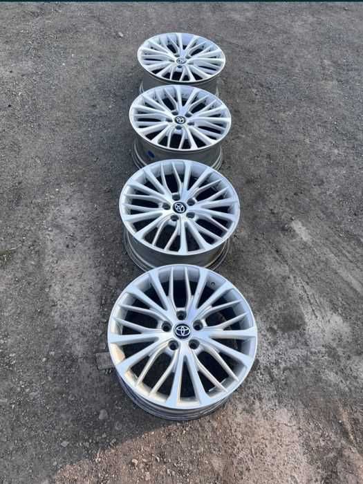 Диски CAMRY R18 оригинал