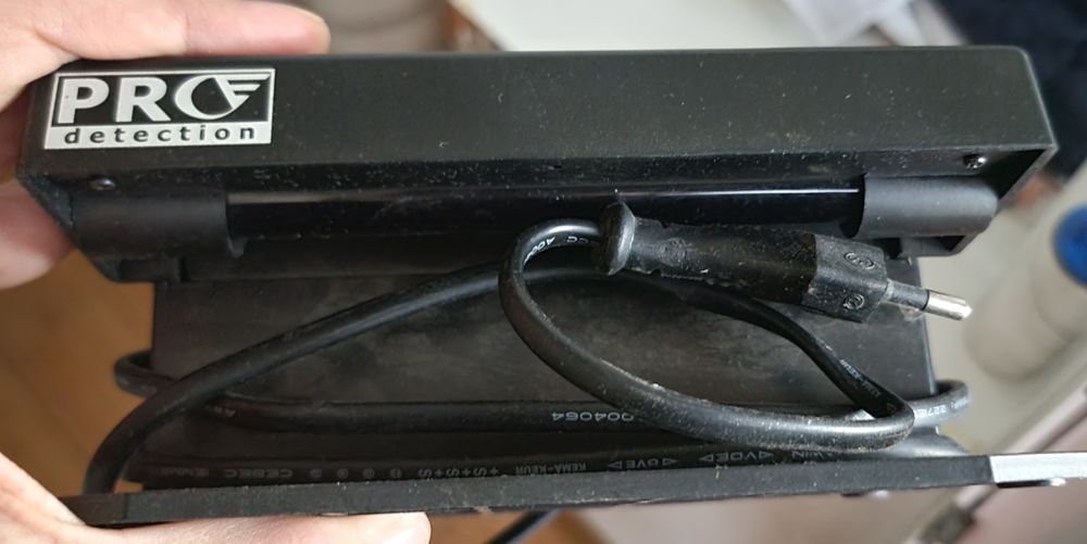 Детектор валют ultraviolet money detector  pro - 4S