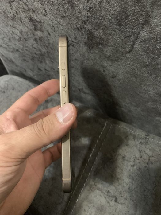Iphone 16 Pro Gold  256Gb