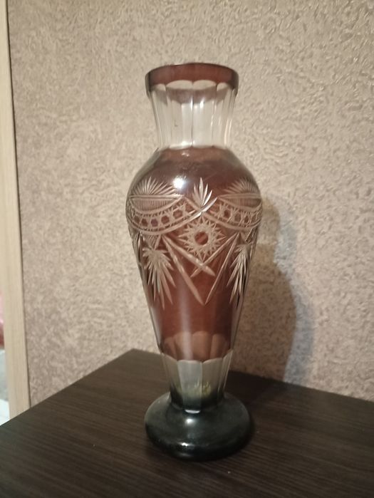 Вазы хрустальные