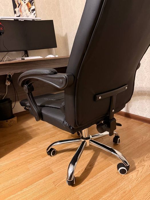 кресло в идеальном состояние