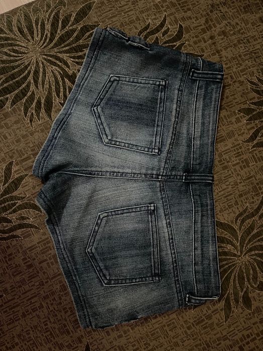 маркови къси дънкови панталонки с панделки топ модел супер хит  С