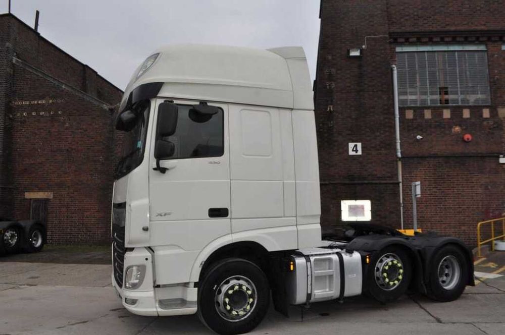 Dezmembrez camioane DAF CF, LF XF105 XF106 Piese/Dezmembrari DAF