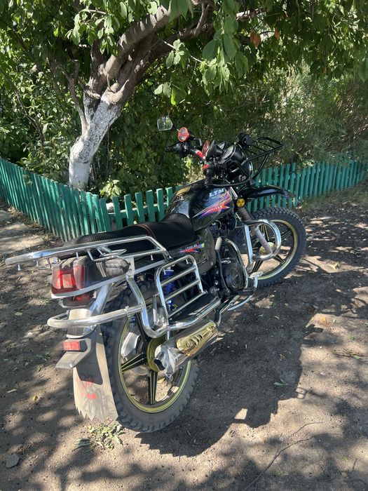 Продам мотоцикл ltm m9