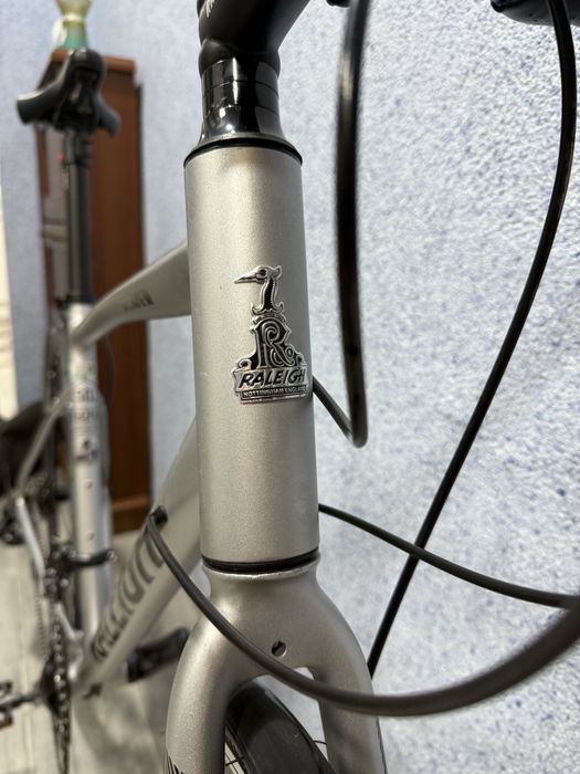Шоссейный велосипед Raleigh Player