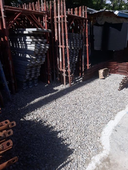 Schele metalice italiene