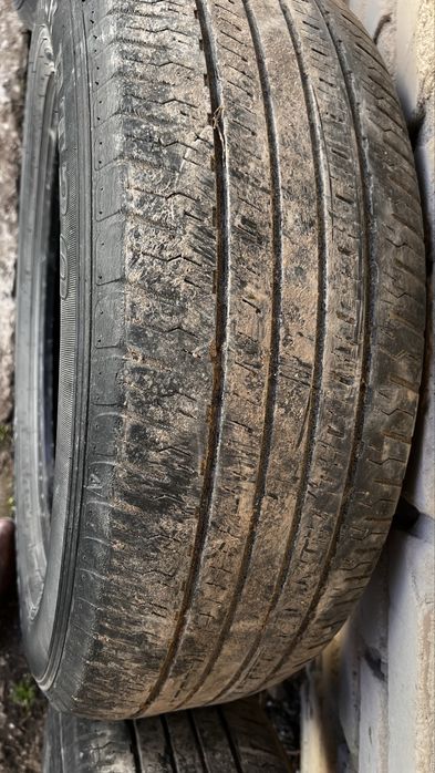 Продам оригинальные шины 225/65 17