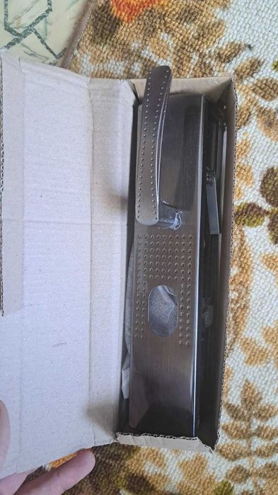 Метална външна врата с каса