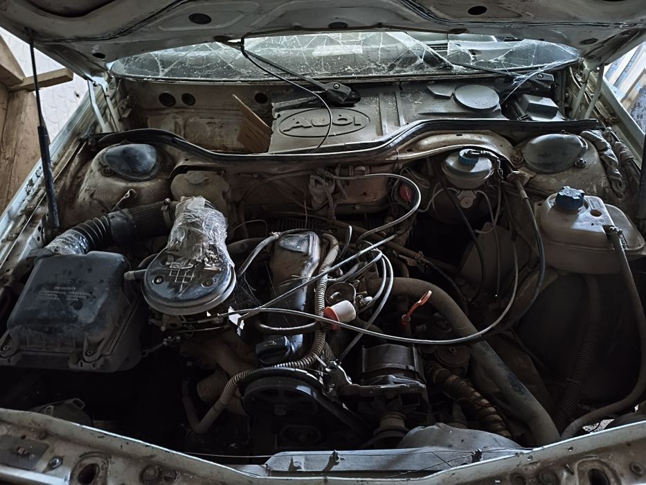 Ауди 100 с3 1.8л