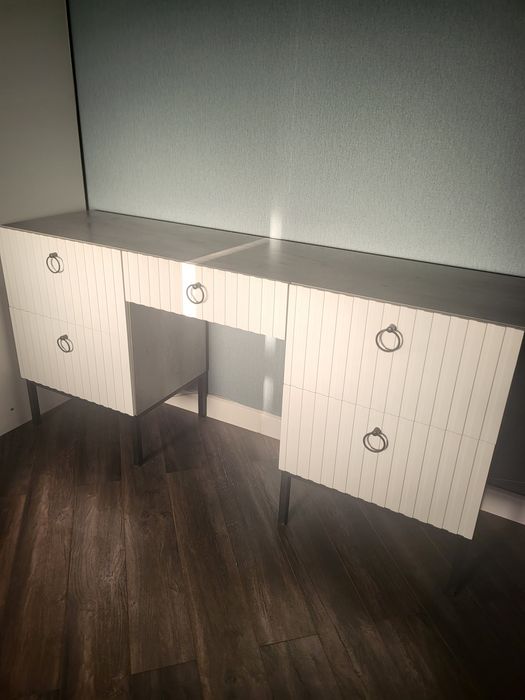 Продам комод для спальни