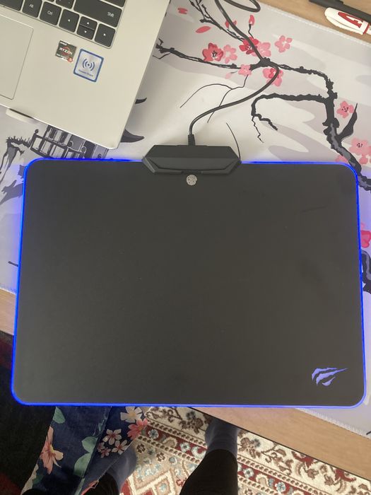 Продам новую rgb gaming mouse pad