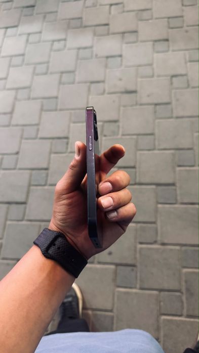 iPhone 13 идеал, с коробкой