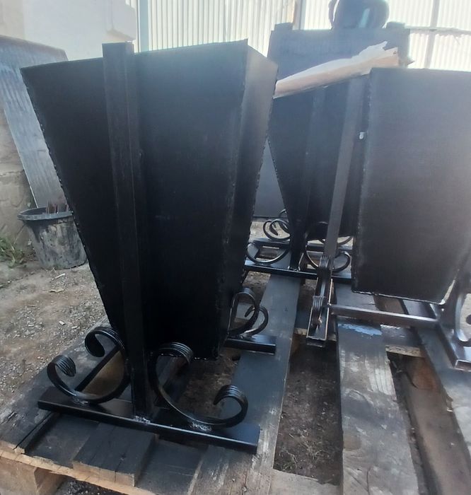 Урна уличная металлическая