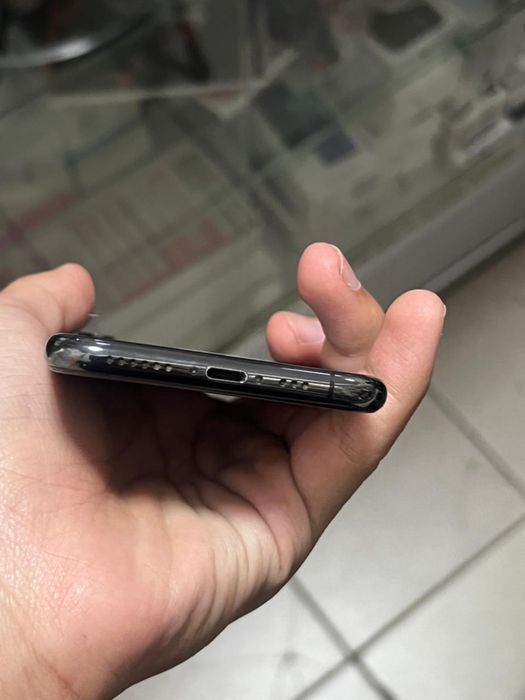 Айфон Xs 64 гб 75 емкость