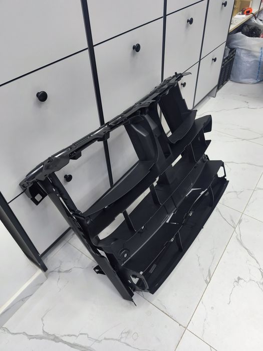 Диффузор BMW F15 радиатора