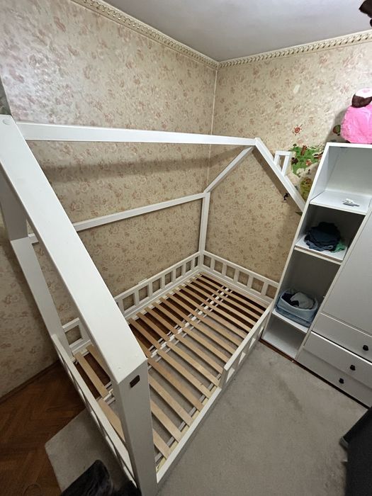 Patut cu saltea si somiera, copii, Montessori casuta, lemn masiv