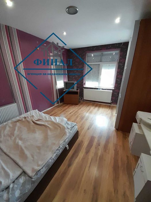 Продава се Етаж от къща в Шумен, Център - 120 кв.м за 1041 €/кв.м - Снимка #8