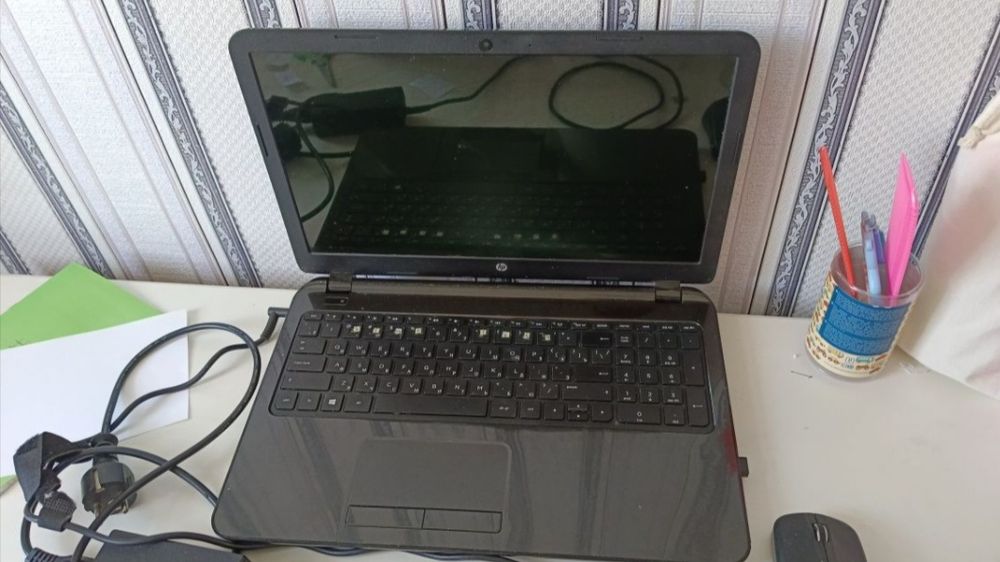 Ноутбук HP Хью́летт-Па́ккард