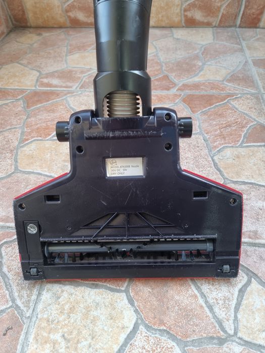 Aspirator fara fir HOOVER